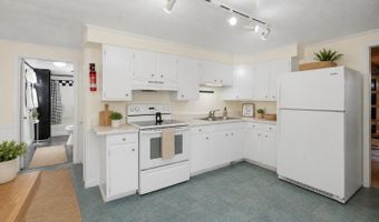 579 38th St, Allegan, MI 49010