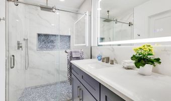 49 INTERLAKEN Rd, Orlando, FL 32804