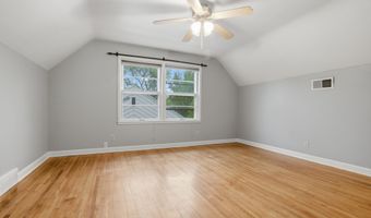 1424 S Main St, Aberdeen, SD 57401