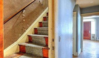 59 Colonial Ave, Cranston, RI 02910