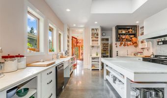 21848 Mt Highway 35, Bigfork, MT 59911