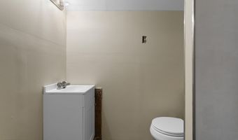 1090 Cherokee St, Biloxi, MS 39530