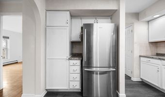 202 Pearl St, Bangor, ME 04401