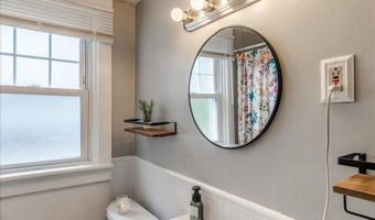 1086 EDGE HILL Rd, Abington, PA 19001