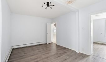 13 Cottage St, Bayonne, NJ 07002