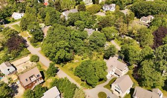 7 Grason Ln, Bar Harbor, ME 04609
