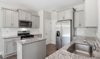 192 Sandy Springs Rd, Aberdeen, NC 28315