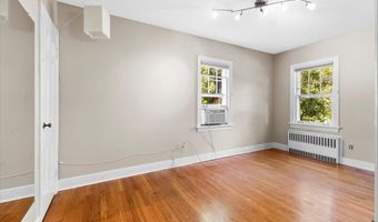 73 Oakwood St, Albany, NY 12208