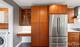 12 Beech Tree Ln, Asheville, NC 28804