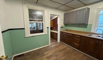 17 Grove Ave, Albany, NY 12208