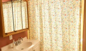 315 Cavanaugh St, Alpena, MI 49707