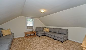 22 Lawnridge Ave, Albany, NY 12208