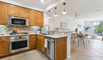 8301 Rio San Diego Dr 26, San Diego, CA 92108
