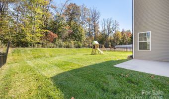 180 Moravian Ct, Advance, NC 27006