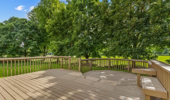 1370 Yellowstone Pkwy, Algonquin, IL 60102