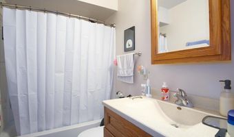 6620-6622 Berkshire Rd, Madison, WI 53711