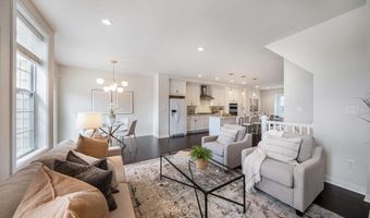 2856 Ridington Rd, Ann Arbor, MI 48105