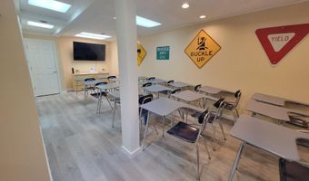 304 Federal Rd Ste 116, Brookfield, CT 06804