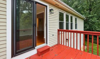 1003 MASTLINE Dr, Annapolis, MD 21401