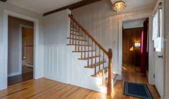 10 Upper Woodland Ter, Columbia, CT 06237