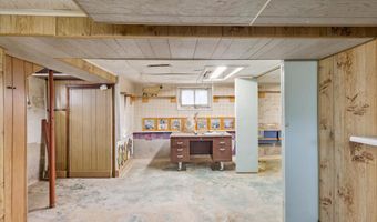 804 Hannah Ave, Alma, MI 48801