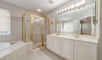 43122 FOREST EDGE Sq, Ashburn, VA 20148