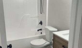 120 Philip St Fl 2, Albany, NY 12202