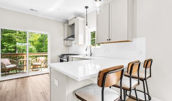 30 MILL CREEK Ct, Bayville, NJ 08721