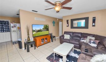 517 TANGLEWOOD Dr, Auburndale, FL 33823
