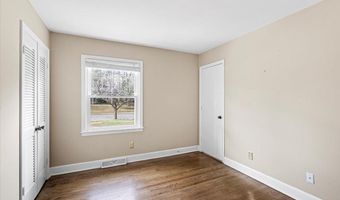 5117 Greenbrook Dr, Charlotte, NC 28205