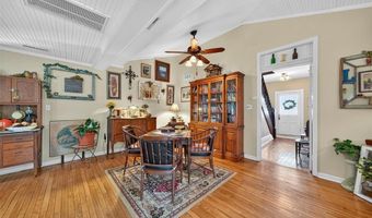 5596 Walnut St, Augusta, MO 63332