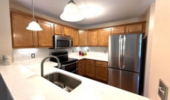 35 Governor Cir, Albany, NY 12208