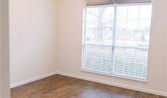 3 Acorn Cir, Bentonville, AR 72712