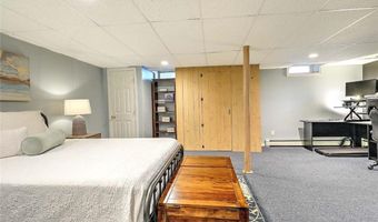 63 Pendar Rd, North Kingstown, RI 02852