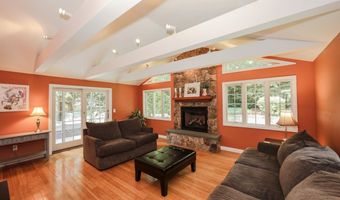 4 Quarry Ct, Auburn, NH 03032