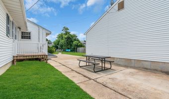 1108 Anchor Ave, Beachwood, NJ 08722