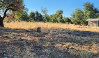 16880 Laverne Ln, Anderson, CA 96007