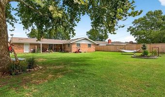 6001 Baylor Dr, Bartlesville, OK 74006