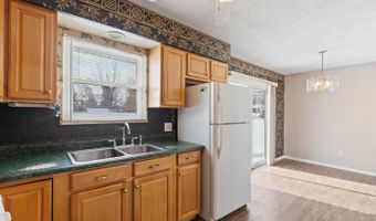 3123 N Hills Blvd, Adrian, MI 49221