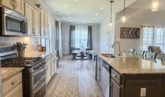 6446 ANGLIA VALLEY Dr, Arlington, TN 38002
