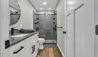 13 Privateer Dr, Afton, OK 74331