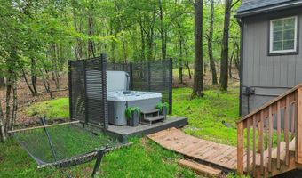 167 Valley View Dr, Albrightsville, PA 18210
