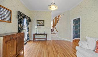 319 Redstone Dr, Cheshire, CT 06410