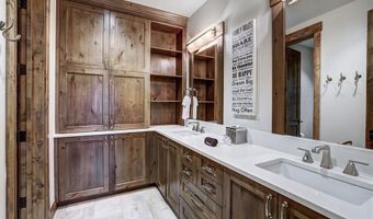 150 LUNAR Ln, Breckenridge, CO 80424