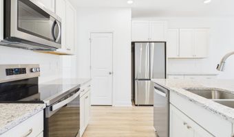 637 Watauga Ln, Aberdeen, NC 28315