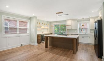9038 LYKENS Ln, Philadelphia, PA 19128