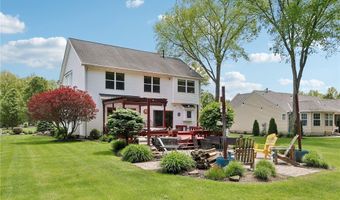 1250 Orchard Glen Dr, Amherst, OH 44001