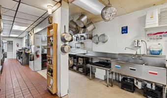 157 Main St, Belgrade, ME 04918