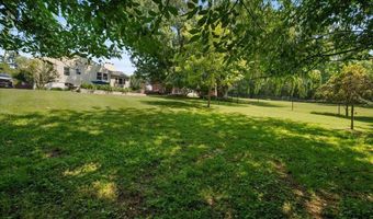 222 NE Stonewall Hts, Abingdon, VA 24210