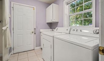 1480 Kelly Green Dr, Ann Arbor, MI 48103